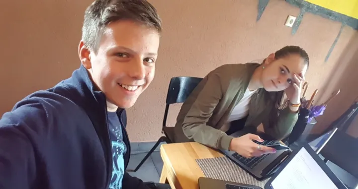 Mladi inovatori iz Srebrenice: Marica i Haris osmislili pametni kontejner "Smećko"