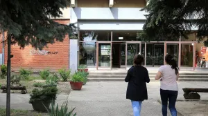 Učenice prijavile profesora za polno zlostavljanje: Duže vrijeme nas je promatrao