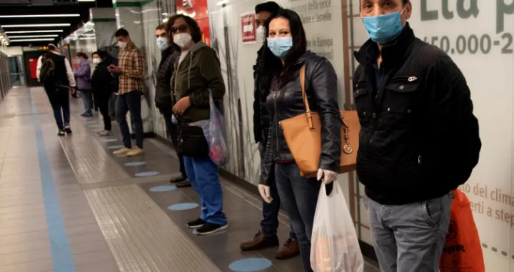 Direktor Instituta za javno zdravstvo Italije Silvio Brusafero rije&scaron;io dilemu da li je bitnija maska ili socijalna distanca