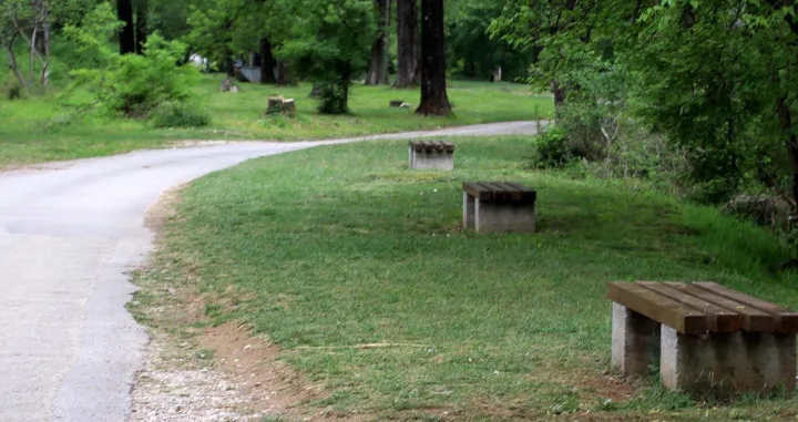 Mladići se okupili u parku sa palicama: Podnesene prekršajne prijave