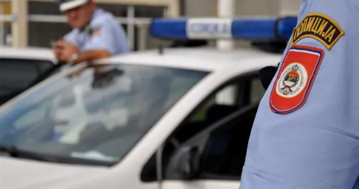 Jedna osoba povrijeđena u sudaru dva kamiona kod Zvornika