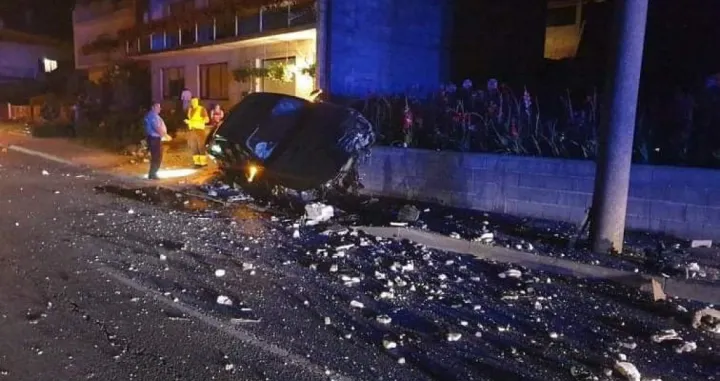 Hvalio se &quot;divljanjem&quot; po cesti: Teška saobraćajna nesreća, ima povrijeđenih!