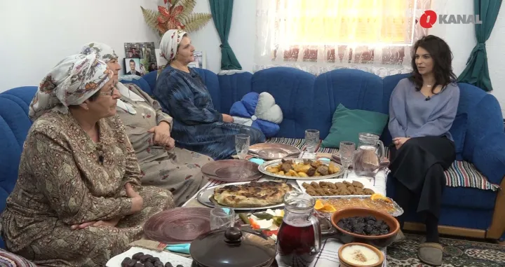 (VIDEO) Iftari u našim mahalama: Pogledajte koja su jela specifična za kraljevski grad Bobovac