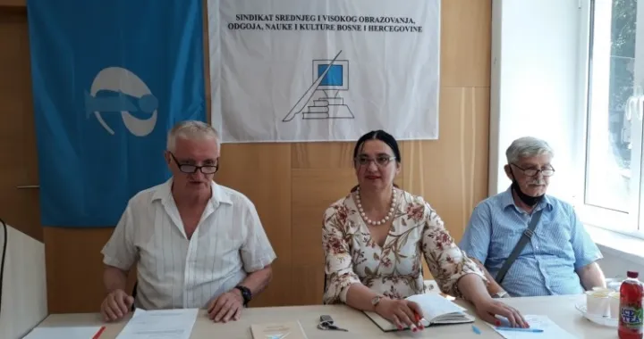 Forto prohodaj malo: Sarajevski profesori prijete da neće držati nastavu u septembru, evo i zbog čega