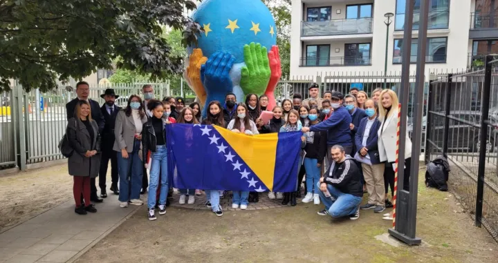 (FOTO) "12 dana mira": Bh. ambasade &scaron;irom svijeta promovisale su Bosnu i Hercegovinu