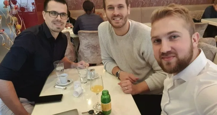 Sjajna priča iz Travnika: Preko osam miliona ljudi preuzelo je aplikaciju koju su napravili Enver i Mersad