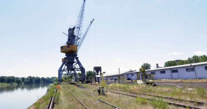 Ukorak s vremenom: Ugovorena kupovina dizalice za Luku Brčko