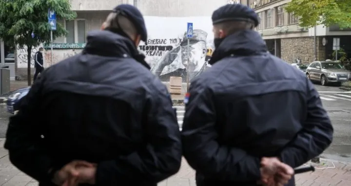 Mural Ratku Mladiću čuva policija - po naredbi Vulina koji tvrdi: Beograd je grad antifa&scaron;ista