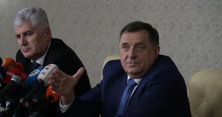 U mnogim glavama rat je zamrznut, a ne dovr&scaron;en / Moramo razumjeti strahove Bo&scaron;njaka, a Hrvati se moraju odrediti o Dodikovoj secesiji - Ono &scaron;to radi Dragan Čović...