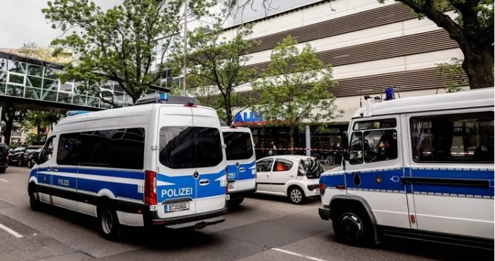 policija njemačka 1.jpg/