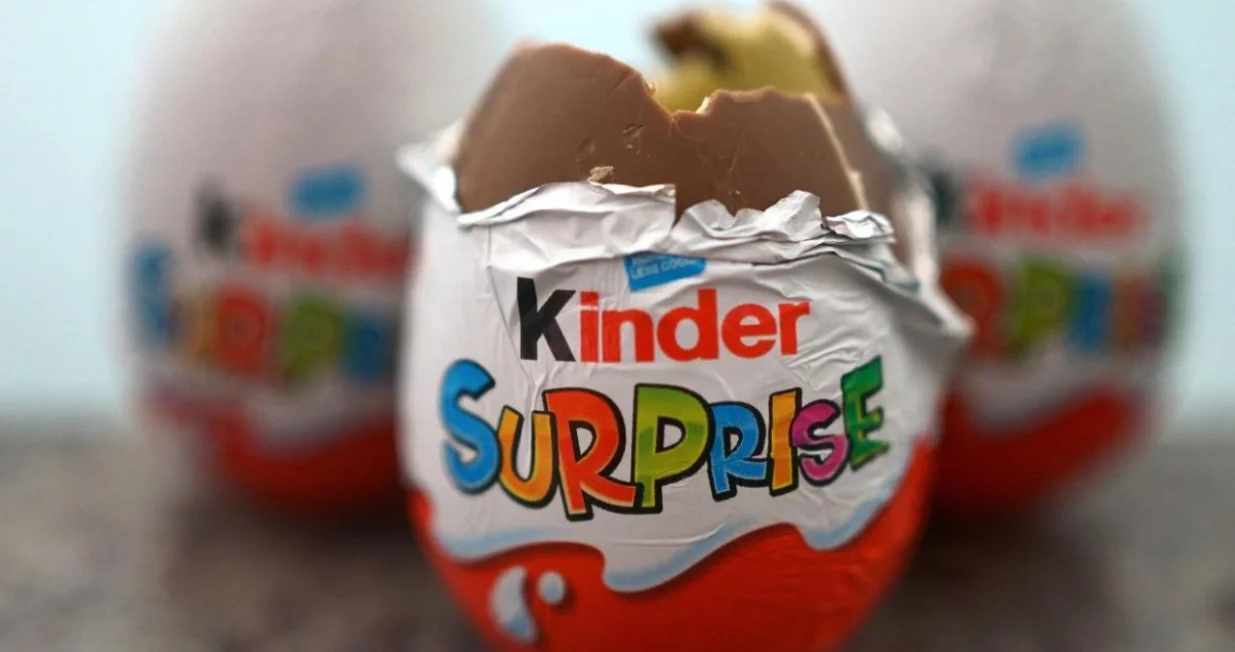 Fererro, Kinder Surprise/Web