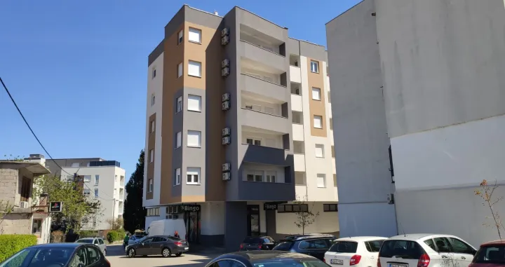 Ilegalna zgrada izgrađena u naselju Bijeli Brijeg/Samra Tufek