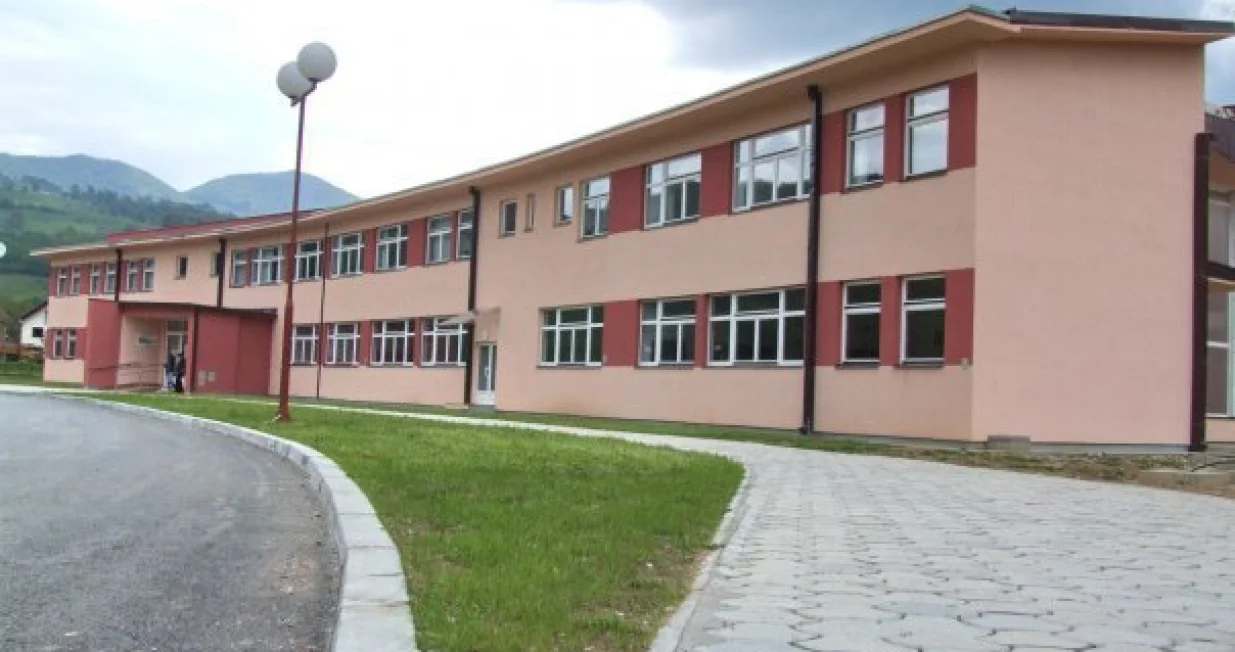 Srednja škola u Milićima/