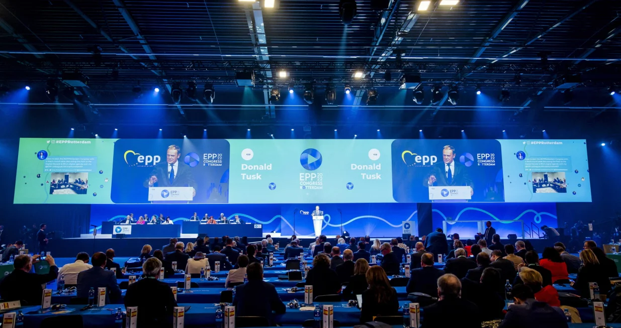 epa09987925 Donald Tusk (departing president EPP) during the first day of the European People's Party (EPP) conference in Rotterdam Ahoy arena, Rotterdam, the Netherlands, 31 May 2022. The EPP Congress is organized by the European People's Party (EPP), the political family of the Christian Democrats in Europe. The EPP party congress takes place from 31 May to 01 June 2022. EPA/Sem van der Wal/Sem Van Der Wal