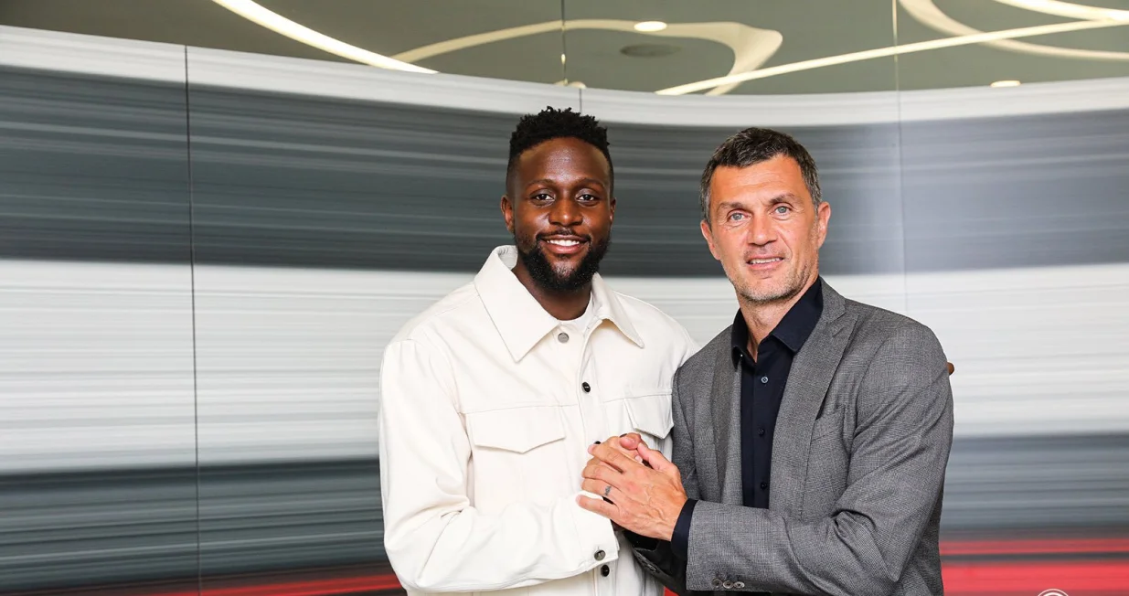 Divock ORigi i Paolo Maldini 