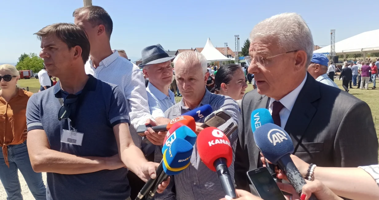 Džaferović: Uvijek ćemo se sjećati žrtava/Amina Zornić/