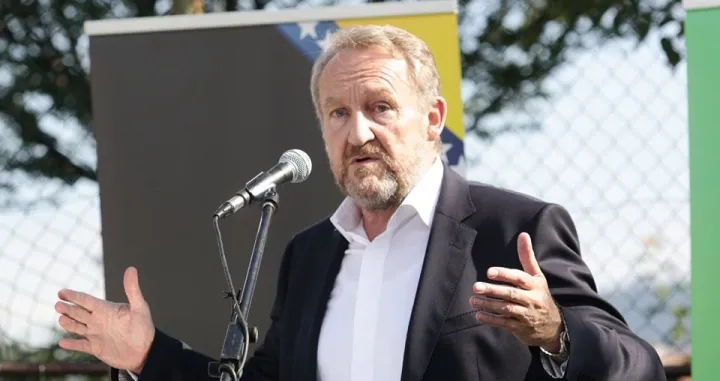 Izetbegović u &Scaron;erićima/ Facebook/