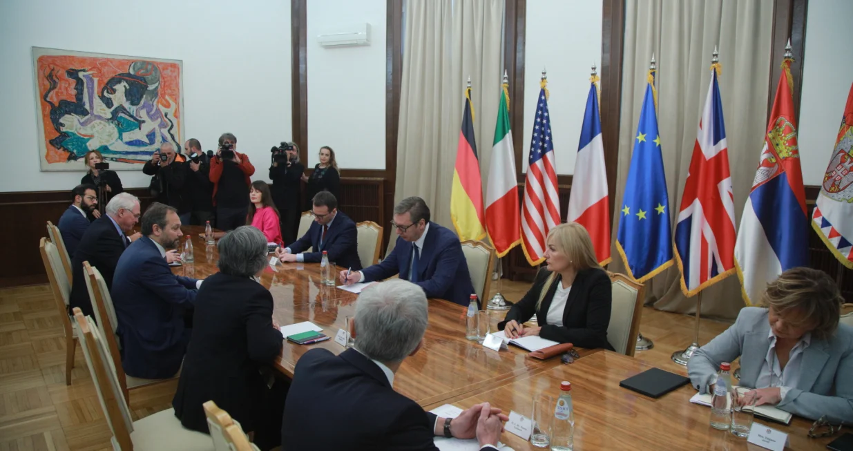 Predsjednik Srbije Aleksandar Vučić primio je danas ambasadore zemalja Kvinte, kao i &scaron;efa Delegacije Evropske unije Foto: �