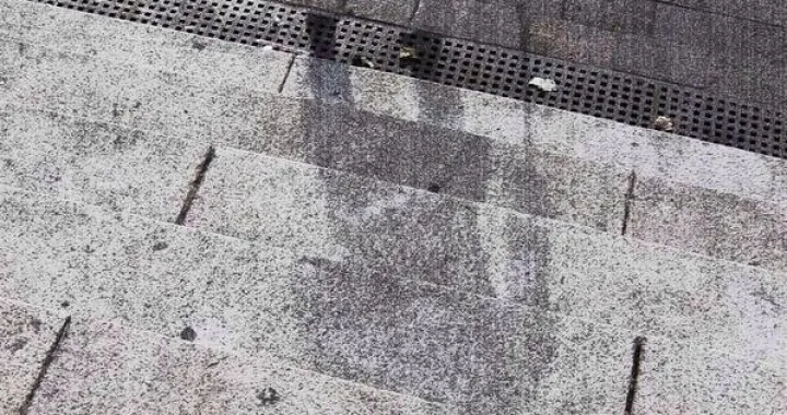 "Sjena" žrtve Hiro&scaron;ime, urezana u kamen, je sve &scaron;to je ostalo nakon atomske eksplozije 1945.<br>openculture.com/