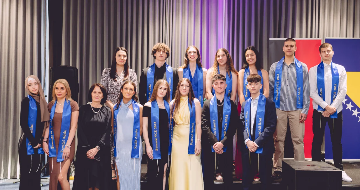 Maturanti, maturantsko veče, Bosanska &scaron;kola u Viktoriji (Melbourne, Viktorija, Australija)/Semra Maka&scaron;