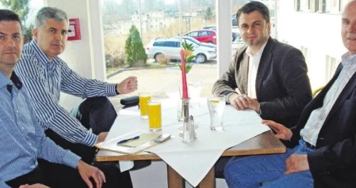 Niko Maru&scaron;ić (prvi s lijeva) u probranom dru&scaron;tvu/