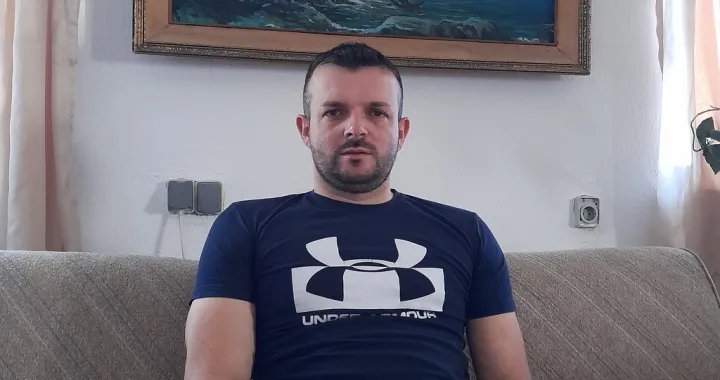 Ne dozvolimo da Vladimir oslijepi/Pomozi.ba/