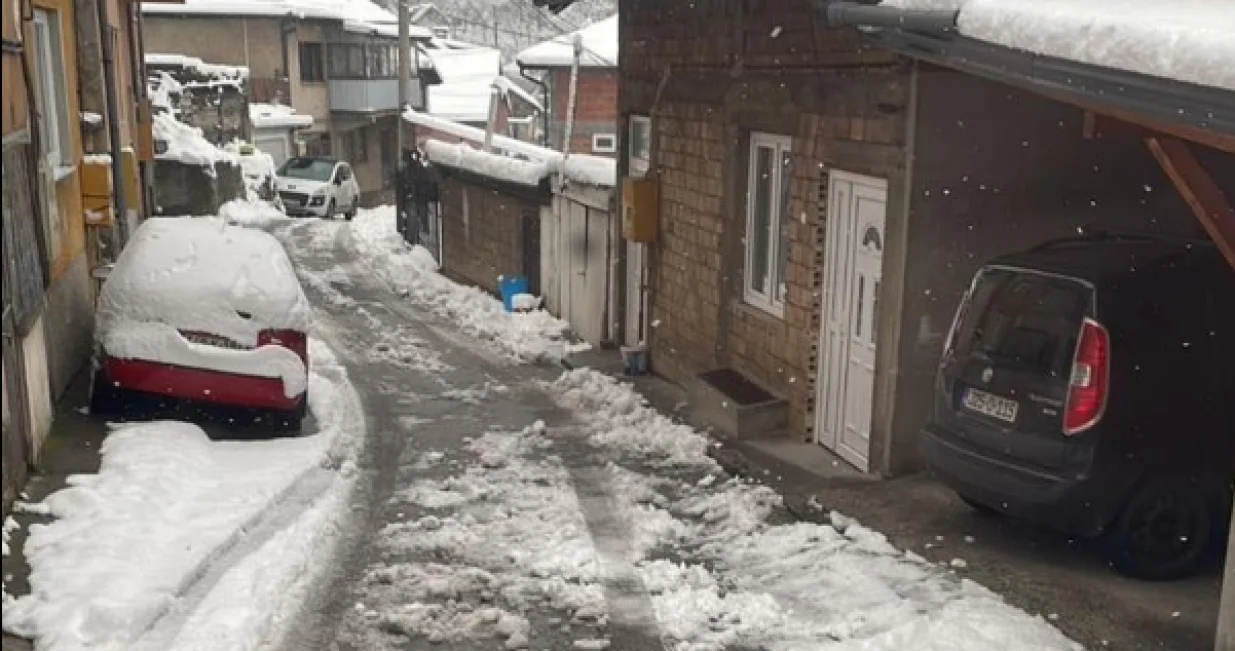 Snijeg na ulicama Sarajeva/KJKP Rad/