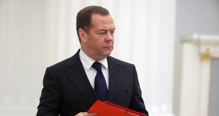 epa10312551 Deputy head of Russia&#039;s Security Council Dmitry Medvedev arrives for a meeting of Russian President Putin with members of the Russian Security Council at the Kremlin in Moscow, Russia, 18 November 2022. EPA/MIKHAIL METZEL/SPUTNIK/KREMLIN POOL MANDATORY CREDIT/Mikhail Metzel/Sputnik/Kremlin Pool