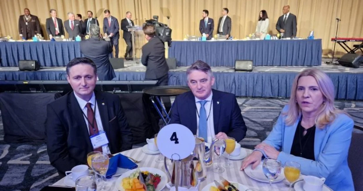 Članovi Predsjedni&scaron;tva BiH na molitvenom doručku u SAD-u/