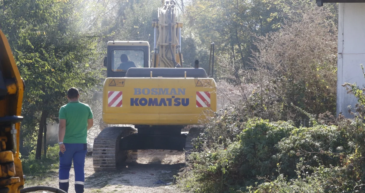 Pristao da mu sru&scaron;e kuću, ali tek nakon &scaron;to bude zbrinut/Ilustracija/