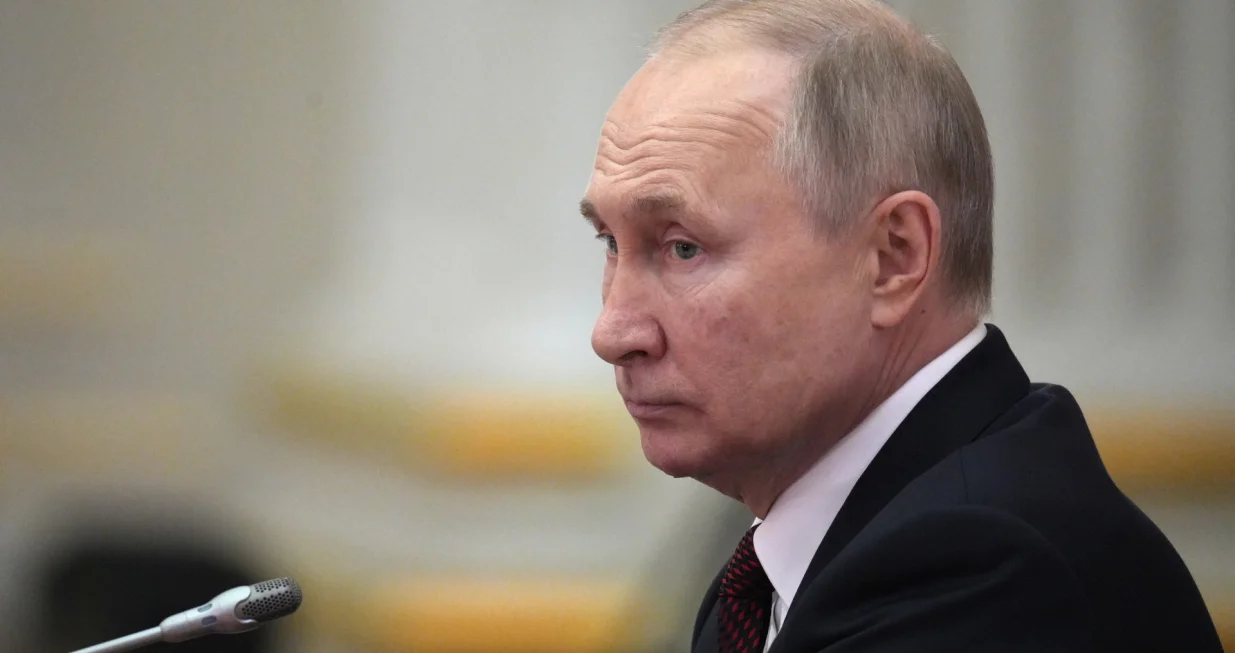 epa10378674 Russian President Vladimir Putin attends an informal summit of the Commonwealth of Independent States (CIS) in St. Petersburg, Russia, 26 December 2022. An informal meeting of the leaders of the CIS countries will be held on December 26-27 at the Boris Yeltsin Presidential Library in St. Petersburg. It is attended by President of Azerbaijan Ilham Aliyev, Prime Minister of Armenia Nikol Pashinyan, President of Belarus Alexander Lukashenko, President of Kazakhstan Kassym-Jomart Tokayev, President of Kyrgyzstan Sadyr Japarov, President of Tajikistan Emomali Rahmon, President of Turkmenistan Serdar Berdimuhamedov and President of Uzbekistan Shavkat Mirziyoyev. According to Vladimir Putin, cooperation between the CIS countries is proceeding successfully, by the end of the year the trade turnover should reach 100 billion USD. EPA/ALEXEI DANICHEV/SPUTNIK/KREMLIN POOL MANDATORY CREDIT/Alexei Danichev/sputnik/kremlin Pool