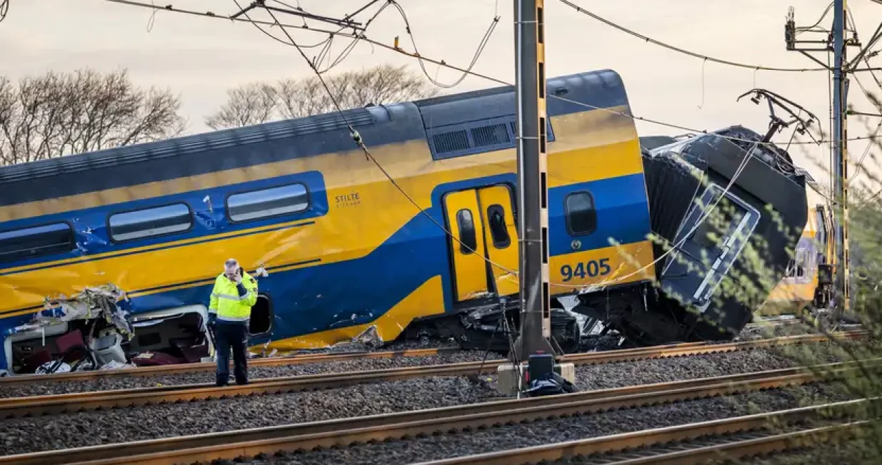 Nesreća, sudar vozova, Voorschoten, Nizozemska (Holandija)/Nu.nl