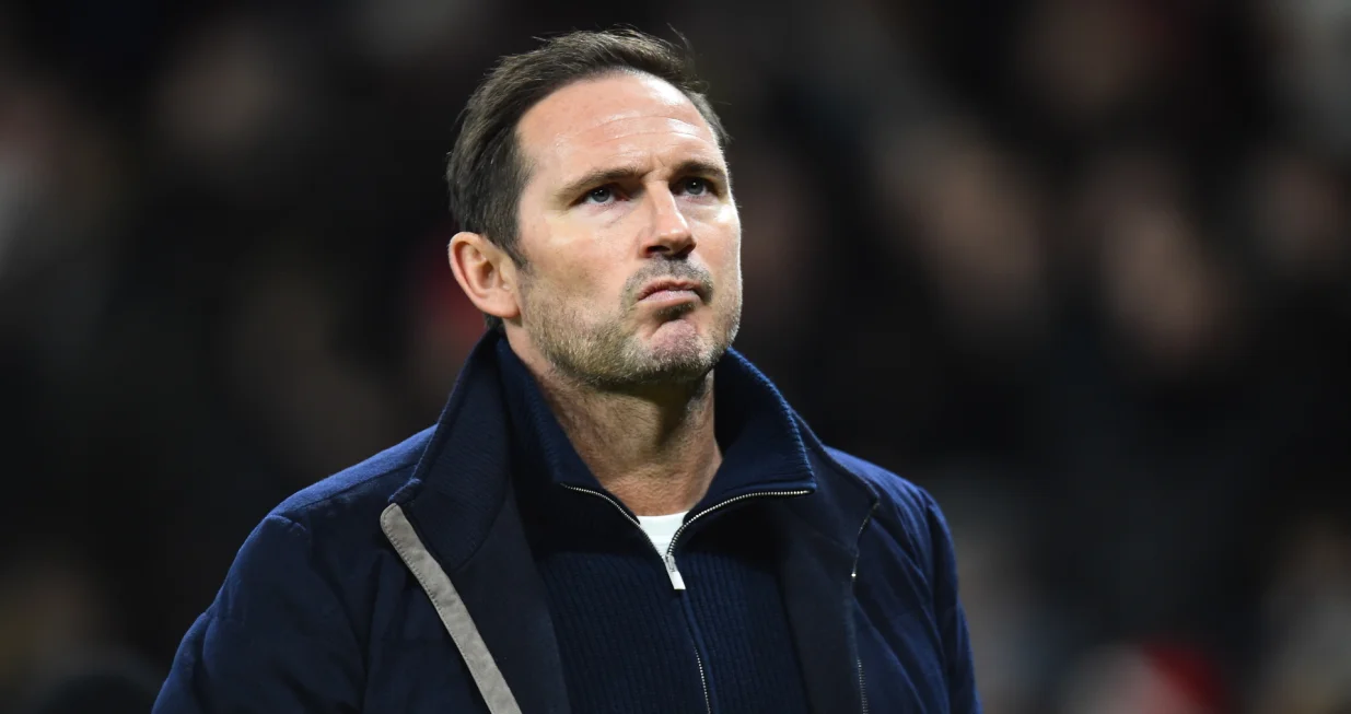 epa10393123 Everton manager Frank Lampard reacts after half-time during the FA Cup third round match between Manchester United and Everton in Manchester, Britain, 06 January 2023. EPA/Peter Powell EDITORIAL USE ONLY. No use with unauthorized audio, video, data, fixture lists, club/league logos or 'live' services. Online in-match use limited to 120 images, no video emulation. No use in betting, games or single club/league/player publications