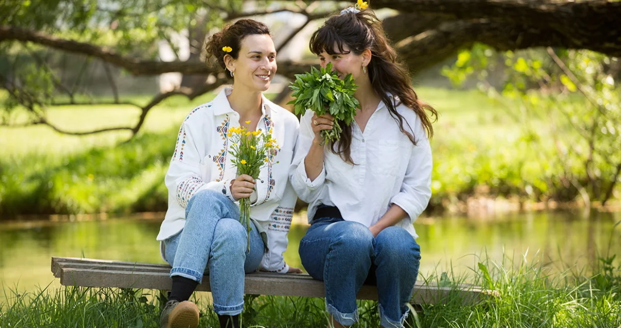 Ružica Ivanović zajedno sa kolegicama Azrom Drače/