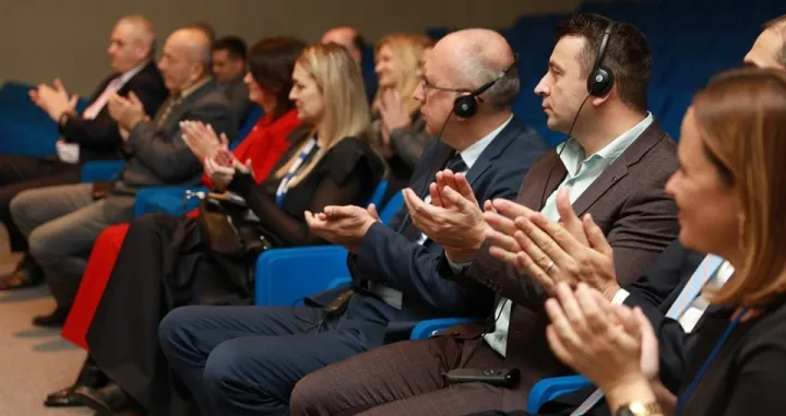 Ambasadori prate proces - Sa svečanosti podjele opreme za korbu protiv korupcije/