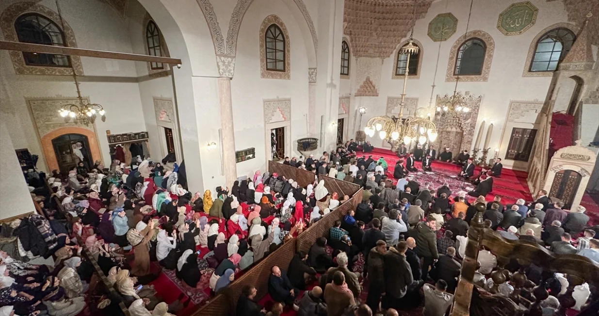 Obilježena 27. noć u Sarajevu<br>/Anadolija