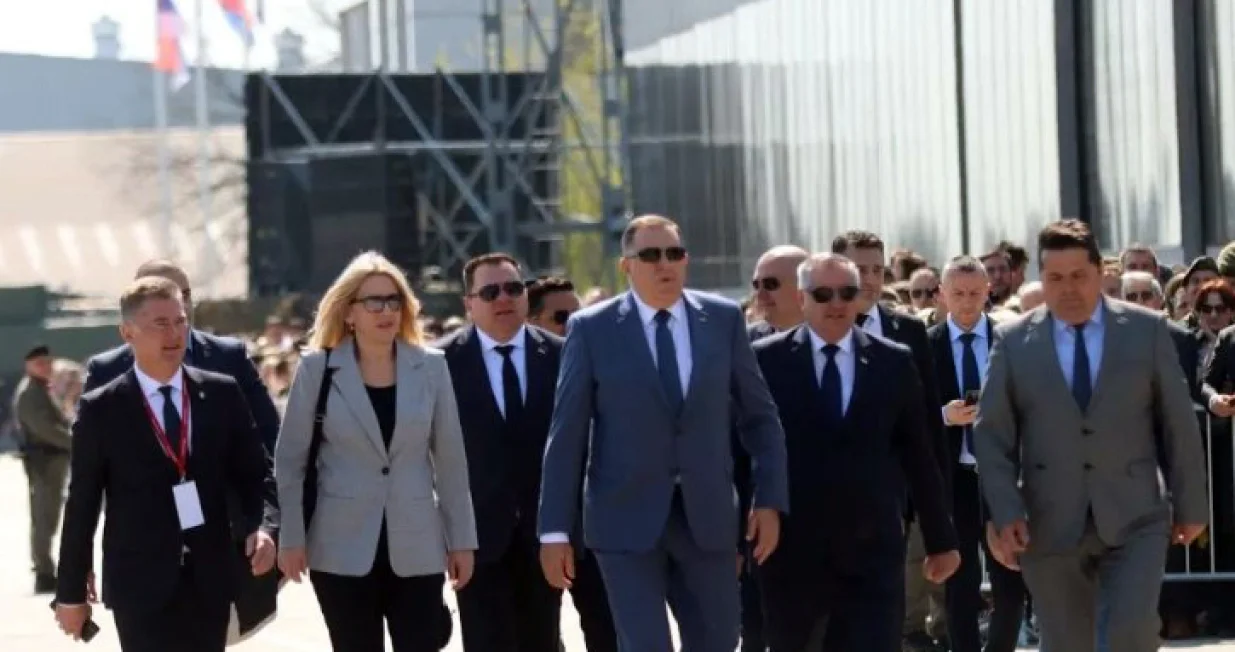 Željka Cvijanović, Milorad Dodik, vojna vježba: Vojska Srbije, Beograd (Srbija)/Instagram