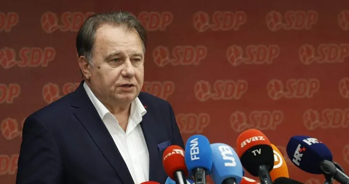 Nermin Nik&scaron;ić/