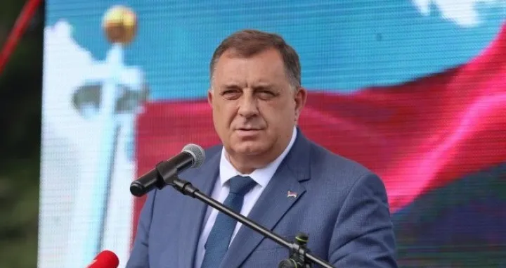 Dodik opet prijeti/