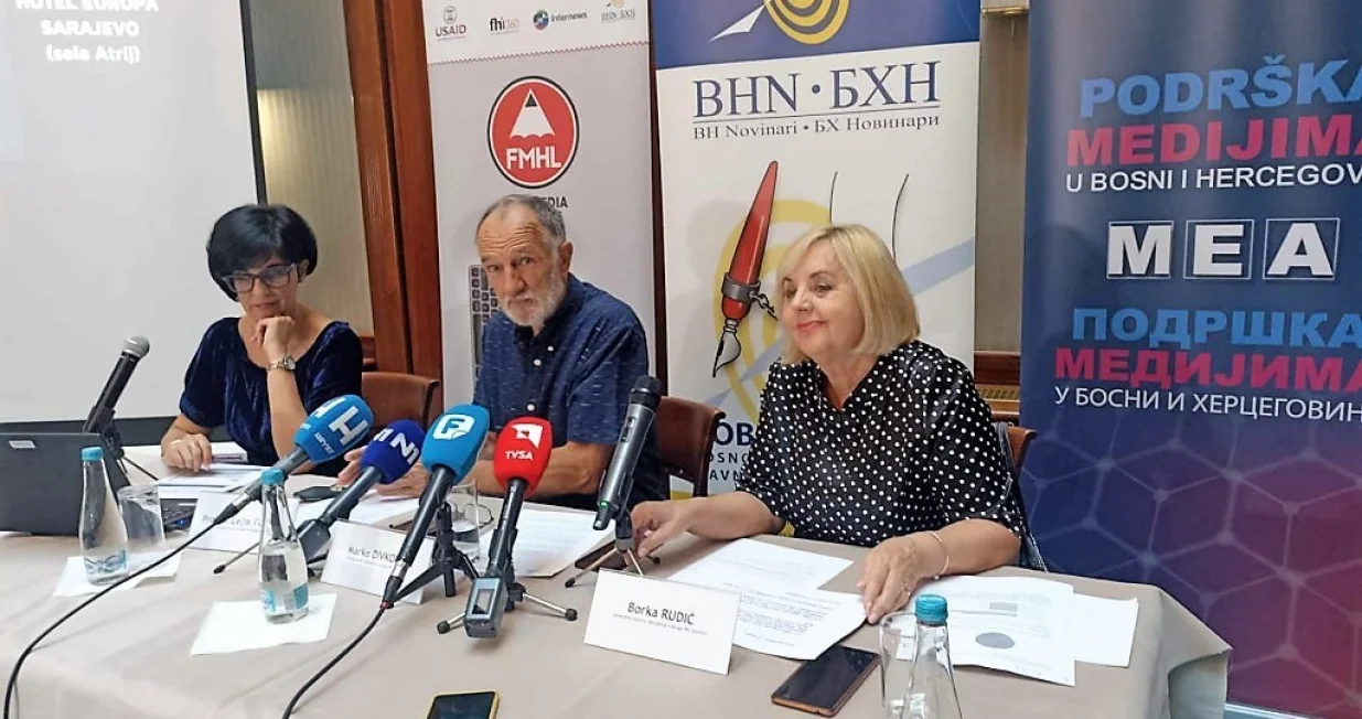  BH novinari predstavili Fond za odbranu novinara/ki u BiH/