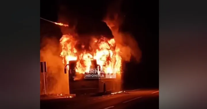 izgorio autobus tuzla screenshot/