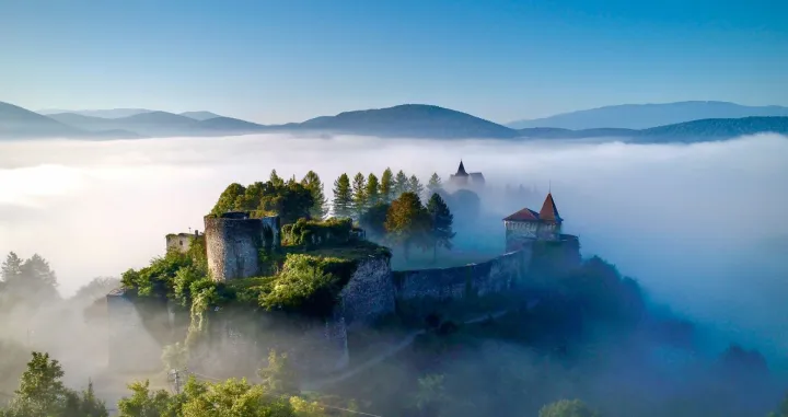 pobjednička fotografija "Stari grad Ostrožac" autora Vahida Ponjevića/