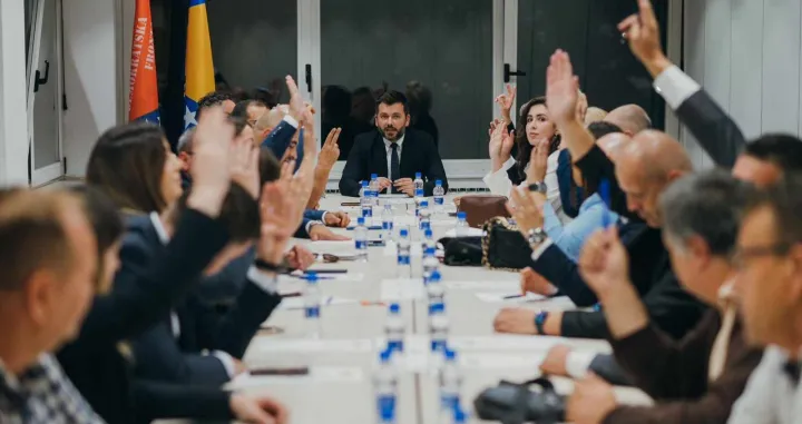 Izabran Kantonalni odbor DF Sarajevo, Albin Zuhric predsjednik/