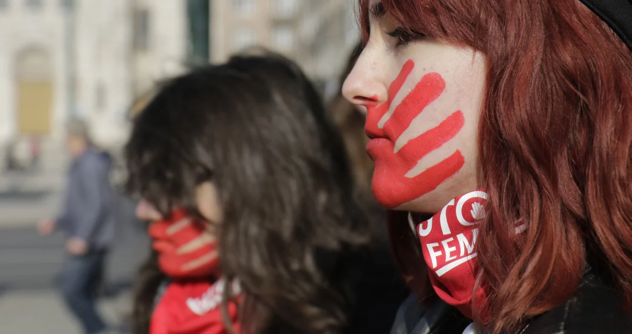 Stop Femicidu ulični performans fondacija CURE ispred scc/Senad Gubelić