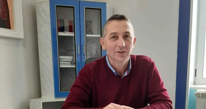 Stevo Drapić: Ne didžite bespotrebne tenzije, počnite konačno raditi svoj posao u institucijama, a ne na ulici/