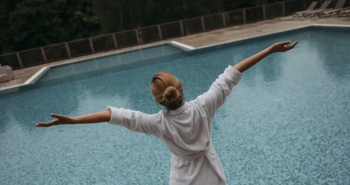 djevojka, žena, bazen, wellness centar, spa/Oksana Skendžić