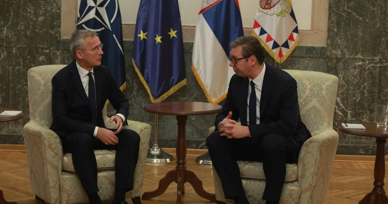 Stoltenberg i Vučić /Anadolija/