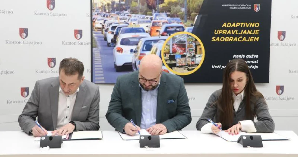 adaptivno upravljanje/