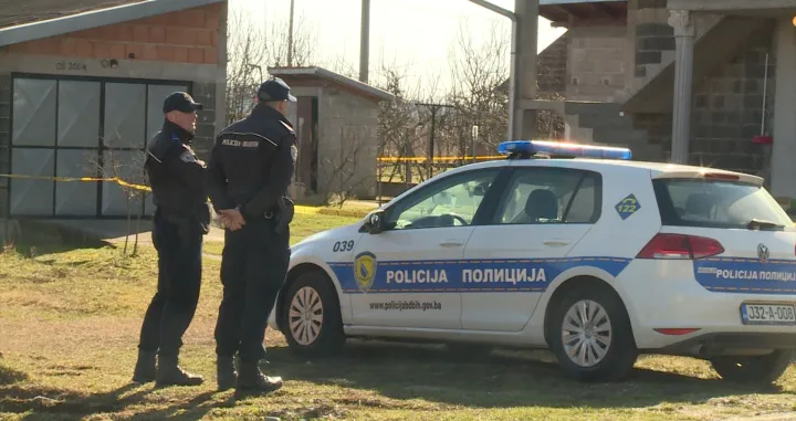 Uviđaj nakon ubistva Slaviše Jovičevića u Brezovom polju kod Brčkog/Otisak.ba