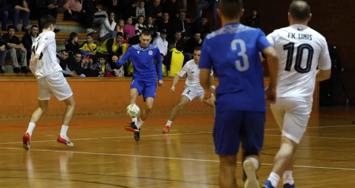 fk zeljeznicar - fk unis<br><br>memorijalni turnir asim ferhartovic hase